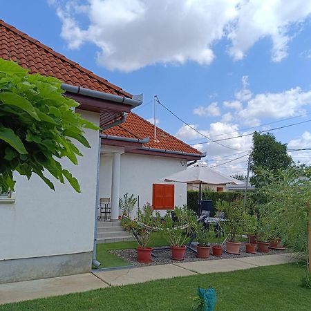 Nemeti Apartmanhaz Apartment Hajduszoboszlo Luaran gambar