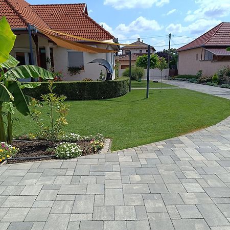 Nemeti Apartmanhaz Apartment Hajduszoboszlo Luaran gambar