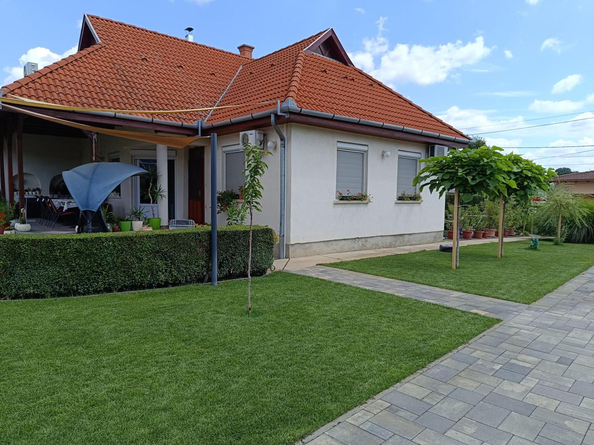 Nemeti Apartmanhaz Apartment Hajduszoboszlo Luaran gambar